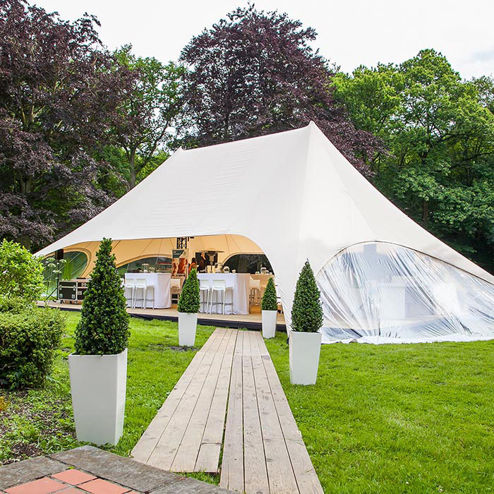 evenement buiten tent